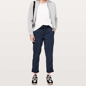 Lululemon Dance Studio Crop 25" Size 4 True Navy